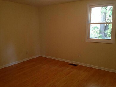 34 Queen St, Cranston, RI 02920 - photo 5