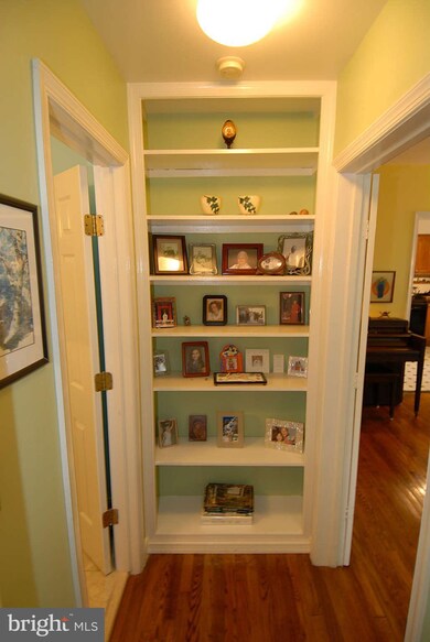 4029 7th St S, Arlington, VA 22204 - photo 6