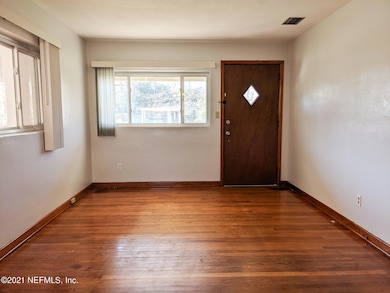 6519 Burgundy Rd S, Jacksonville, FL 32210 - photo 5