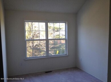 19 Madison Ct, Tinton Falls, NJ 07712 - photo 6