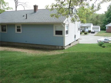 10 Davis Ct, Cranston, RI 02910 - photo 2