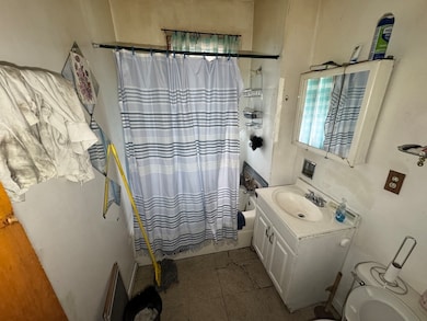 5826 S Artesian Ave, Chicago, IL 60629 - photo 6