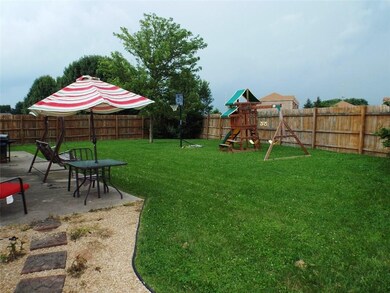 822 E Skaggs Ct, Greensburg, IN 47240 - photo 4