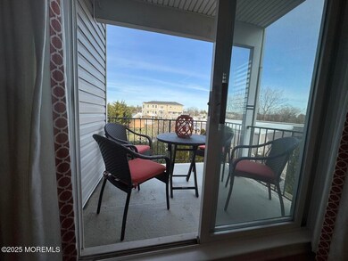 200 S Concourse unit 8, Neptune, NJ 07753 - photo 5