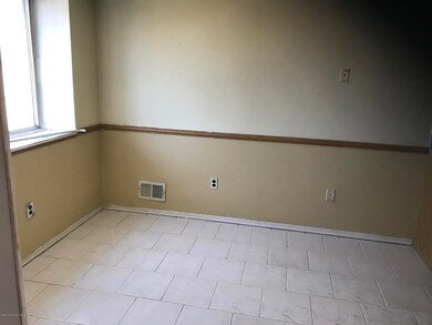 35 Franklin Ln unit B, Staten Island, NY 10306 - photo 4