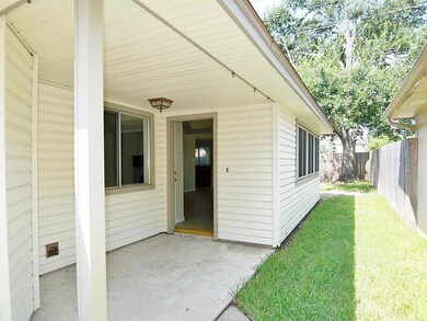 8571 Pool Creek Dr, Houston, TX 77095 - photo 3