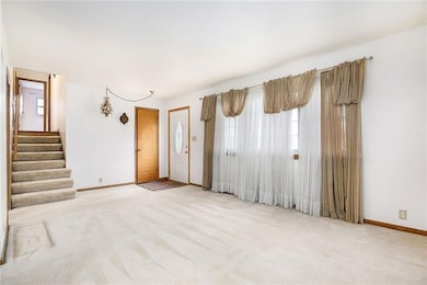 5102 Mansfield Ln, Shawnee, KS 66203 - photo 4