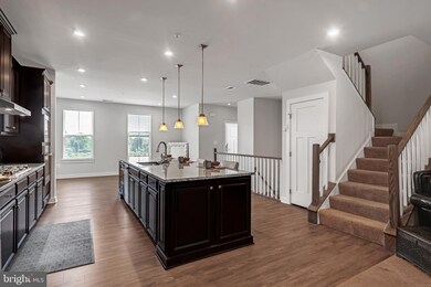 10130 American Pharoah Ln unit B, Laurel, MD 20723 - photo 2