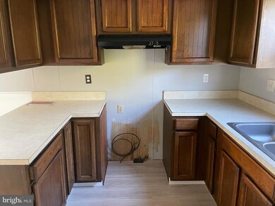 529 W 7th St, Laurel, DE 19956 - photo 7