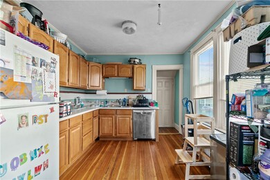 11 Dartmouth St, Newport, RI 02840 - photo 6