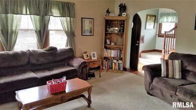 2031 45th St, Rock Island, IL 61201 - photo 4