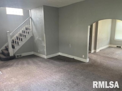 1015 Arlington Ct, Davenport, IA 52803 - photo 5