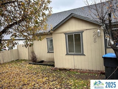 225 N Gilman St, Susanville, CA 96130 - photo 2