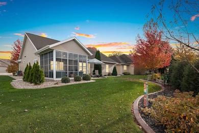 854 Whisper Falls Ln, Menasha, WI 54952 - photo 2