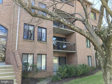 11301 Commonwealth Dr unit 204, Rockville, MD 20852 - photo 3