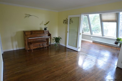 23 Green Meadows Ln, Albany, NY 12211 - photo 5