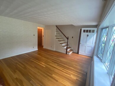 40 Ravenswood Rd, Waltham, MA 02453 - photo 6