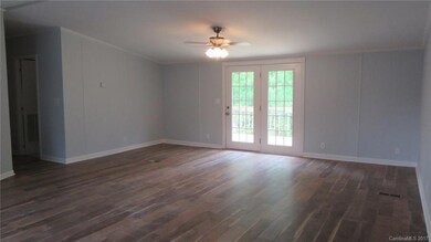 Great room. Fresh paint new flooring new light fixtures.