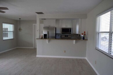 Kitchen dining
