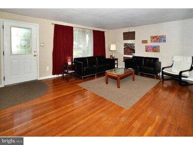 1105 Pinegrove Ave, Lansdale, PA 19446 - photo 2
