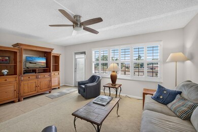 334 Dover B unit B, West Palm Beach, FL 33417 - photo 5