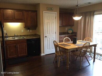 336 Gentry Ln, Mount Washington, KY 40047 - photo 4