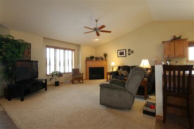 301 4th St, Brooklyn, WI 53521 - photo 3