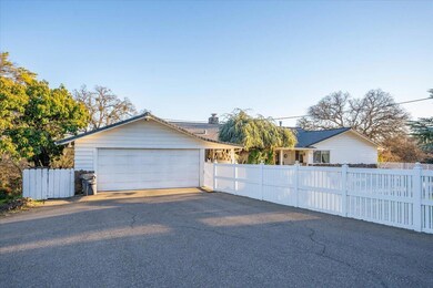01-13815 Ide Adobe Ln - E-25