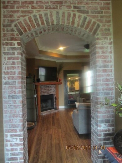 View from foyer, nice entry way!!