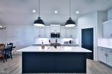 6426 Stadium Dr, Abilene, TX 79606 - photo 2