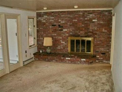 27 Juniper Ln, Framingham, MA 01701 - photo 4