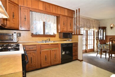 59 Pheasant Dr, Cranston, RI 02920 - photo 5