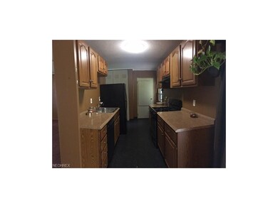 22420 Libby Rd, Bedford, OH 44146 - photo 5