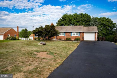 1693 County Line Rd, Bechtelsville, PA 19505 - photo 2