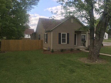 117 Davis St, Shelbyville, TN 37160 - photo 2