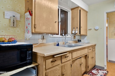 1412 N Smith St, Santa Maria, CA 93458 - photo 6