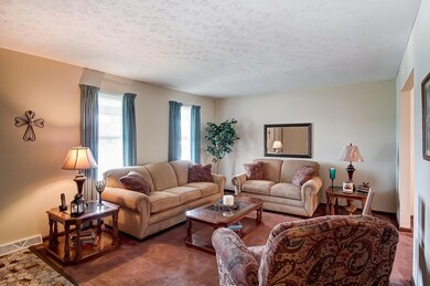 1585 Carrigallen Ln, Columbus, OH 43228 - photo 6