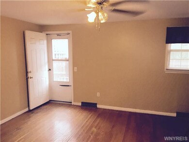 Bedroom /Office