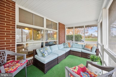 702 Cedar St, Riverton, NJ 08077 - photo 4