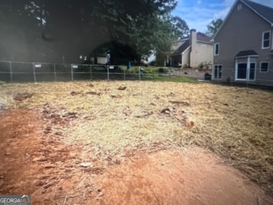 606 Shadow Oaks Dr, Stone Mountain, GA 30087 - photo 2