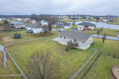 9456 Erika Ln, New Bloomfield, MO 65063 - photo 4