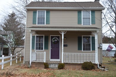 627 Mahoning St, Milton, PA 17847 - photo 2