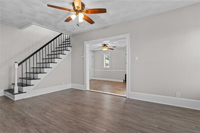 38 Arthur St, West Warwick, RI 02893 - photo 2