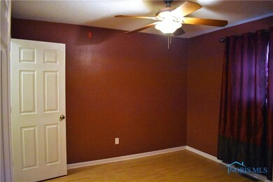 844 Circleview Dr, Toledo, OH 43615 - photo 7