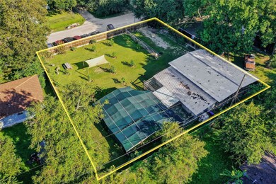 937 Saint Clair St, Houston, TX 77088 - photo 2