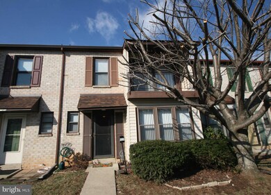 121 Center Ct unit 121, Wilmington, DE 19810 - photo 2