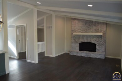 3554 SW Nottingham Rd, Topeka, KS 66614 - photo 5