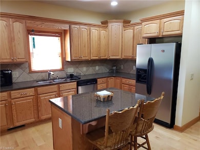 1881 Horse Carriage Ln, Asheboro, NC 27205 - photo 7