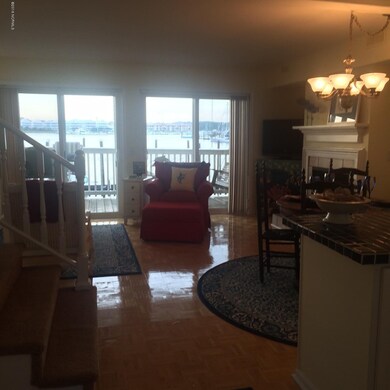 Living room 2