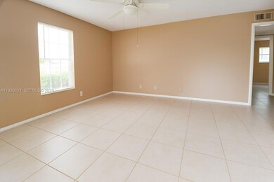 4951 Wedgewood Way unit 1, West Palm Beach, FL 33417 - photo 4